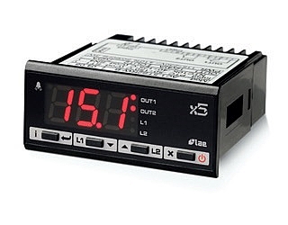 Type AC15 - Digital temperature controller with relay port